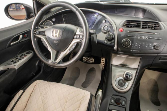 Honda Civic VIII с пробегом 2008 года, цена 639 000 рублей, 298000 км, хэтчбек, Автокод Объявления