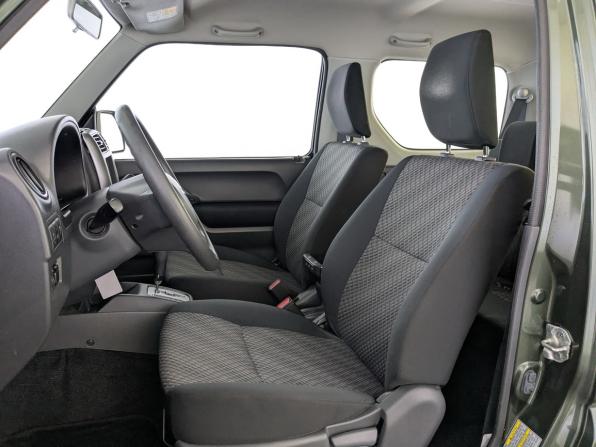 Suzuki Jimny III Рестайлинг 2 с пробегом 2018 года, цена 1 855 000 рублей, 51653 км, внедорожник, Автокод Объявления