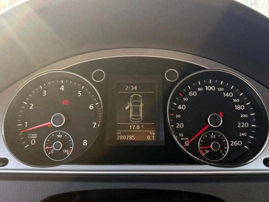 Volkswagen Passat B7 Крым  - изображение 12