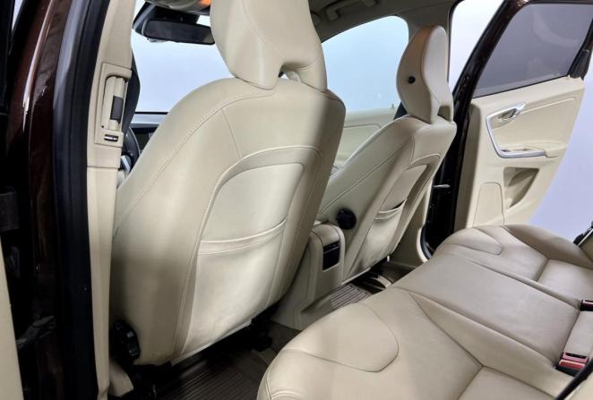 Volvo XC60 I Рестайлинг с пробегом 2014 года, цена 1 845 000 рублей, 279640 км, внедорожник, Автокод Объявления