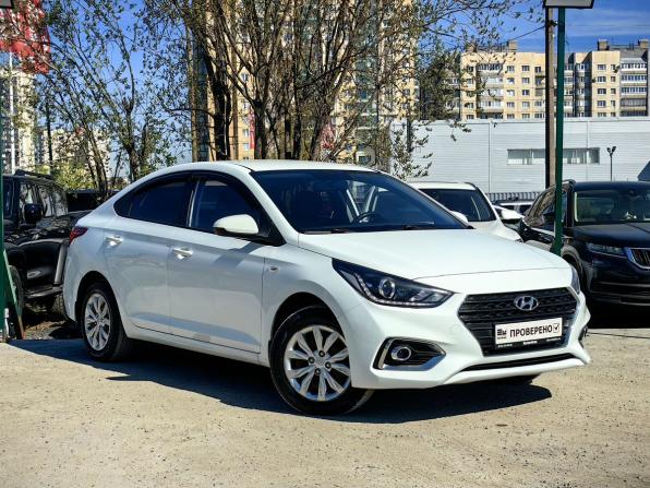 Hyundai Solaris II с пробегом 2018 года, цена 1 109 000 рублей, 178700 км, седан, Автокод Объявления