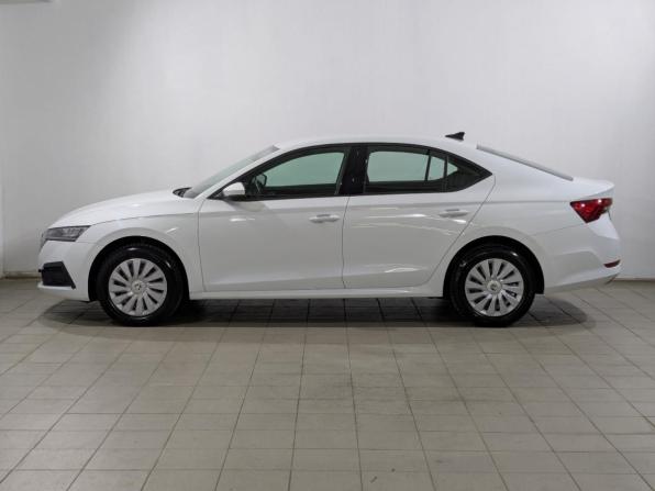 Skoda Octavia IV (A8) с пробегом 2021 года, цена 2 100 000 рублей, 80408 км, лифтбек, Автокод Объявления