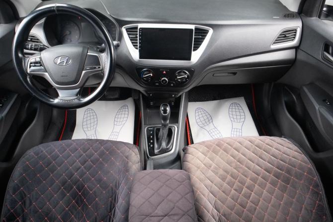 Hyundai Solaris II с пробегом 2018 года, цена 1 049 000 рублей, 201000 км, седан, Автокод Объявления