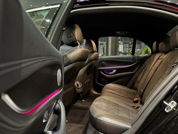 Mercedes-Benz E-Класс V (W213 S213 C238) Рестайлинг с пробегом 2024 года, цена 9 600 000 рублей, 1 км, седан, Автокод Объявления