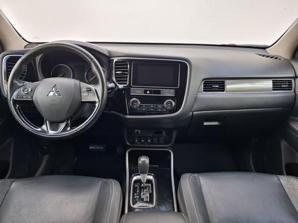 Mitsubishi Outlander III Рестайлинг 3 с пробегом 2019 года, цена 1 900 000 рублей, 163900 км, внедорожник, Автокод Объявления