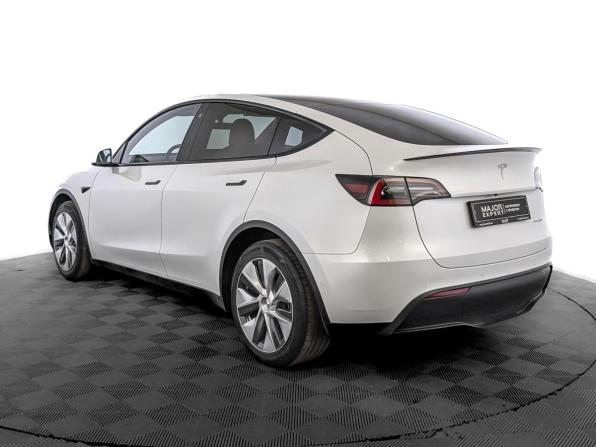 Tesla Model Y I с пробегом 2021 года, цена 4 100 000 рублей, 65205 км, внедорожник, Автокод Объявления