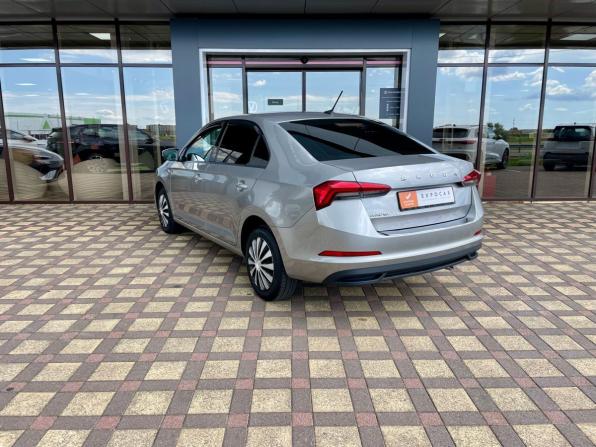 Skoda Rapid II с пробегом 2020 года, цена 1 489 000 рублей, 85881 км, лифтбек, Автокод Объявления