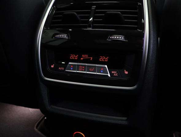 BMW X7 I (G07) Рестайлинг с пробегом 2022 года, цена 12 290 000 рублей, 37834 км, внедорожник, Автокод Объявления