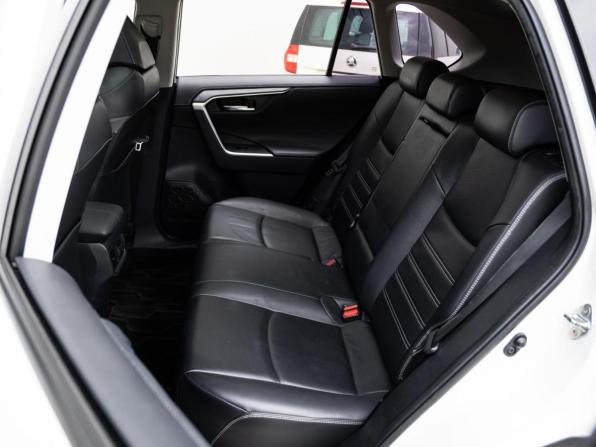 Toyota RAV4 V (XA50) с пробегом 2019 года, цена 3 150 000 рублей, 92431 км, внедорожник, Автокод Объявления