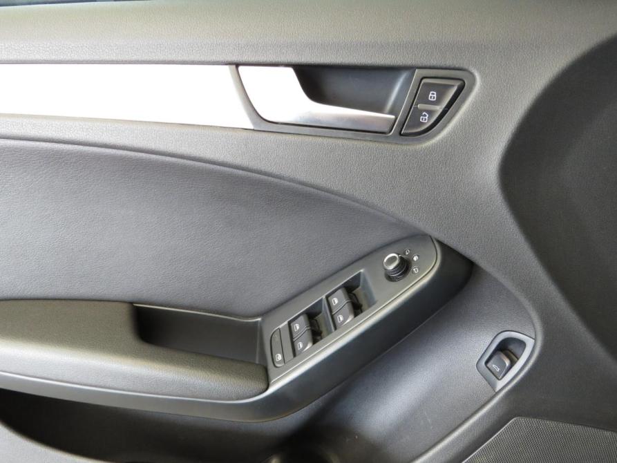 Audi A4 IV (B8) Санкт-Петербург  - изображение 17