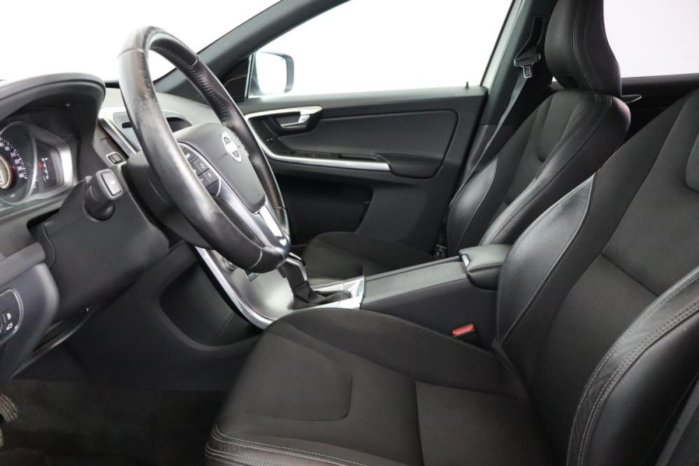 Volvo XC60 I Рестайлинг Санкт-Петербург  - изображение 8
