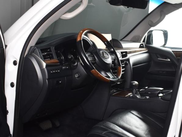 Lexus LX III Рестайлинг 2 с пробегом 2016 года, цена 6 885 997 рублей, 164934 км, внедорожник, Автокод Объявления