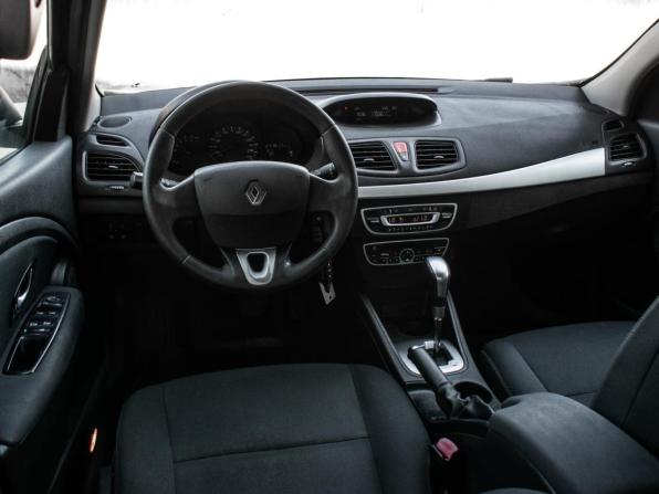 Renault Fluence I с пробегом 2011 года, цена 680 000 рублей, 271617 км, седан, Автокод Объявления