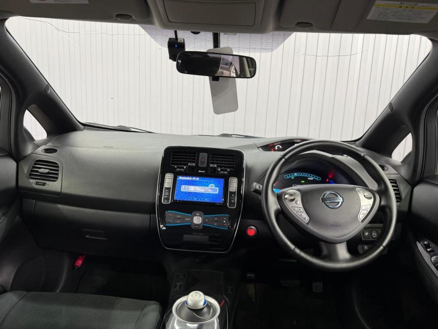 Nissan Leaf I (ZE0/AZE0) Краснодар  - изображение 9