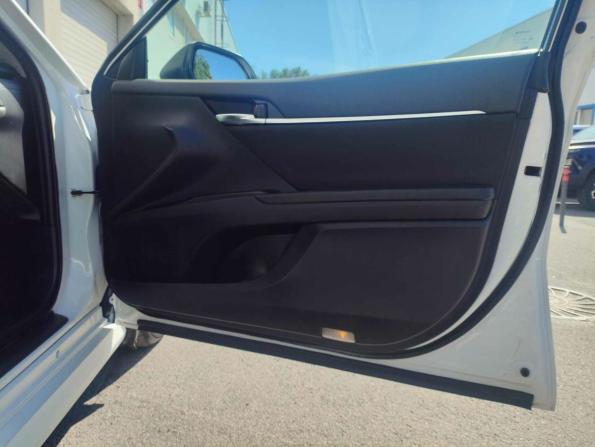 Toyota Camry VIII (XV70) Рестайлинг с пробегом 2021 года, цена 1 945 000 рублей, 149861 км, седан, Автокод Объявления