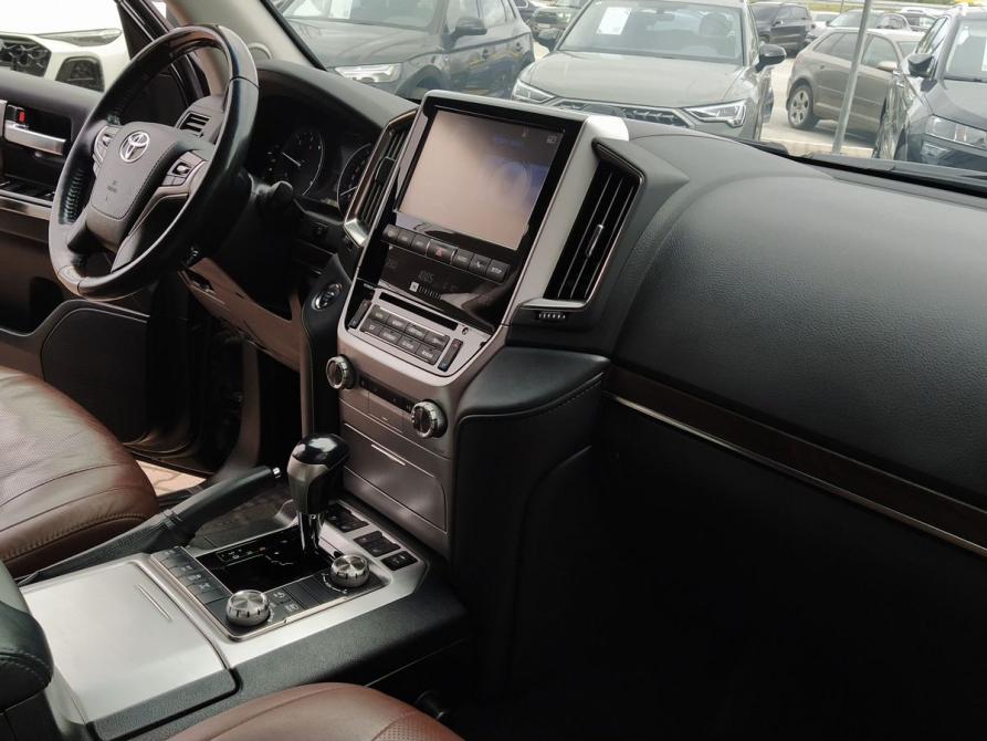 Toyota Land Cruiser 200 Series Рестайлинг 2 Екатеринбург  - изображение 20