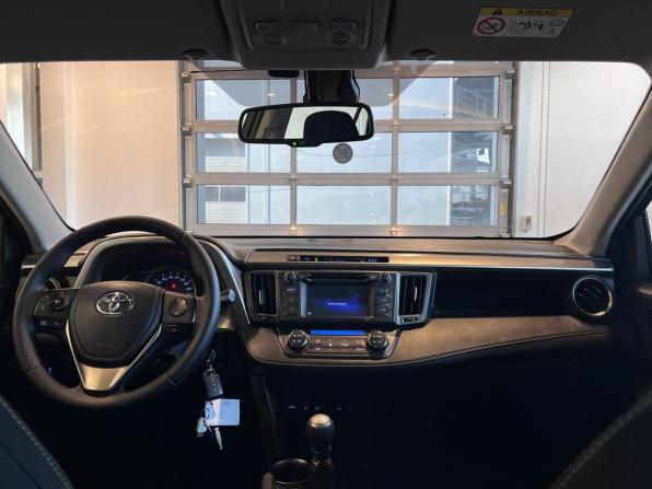 Toyota RAV4 IV (XA40) с пробегом 2015 года, цена 1 900 000 рублей, 240886 км, внедорожник, Автокод Объявления