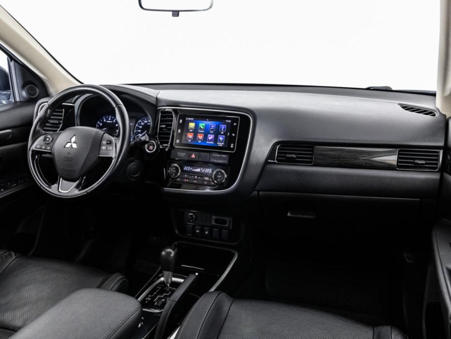 Mitsubishi Outlander III Рестайлинг 2 Санкт-Петербург  - изображение 10