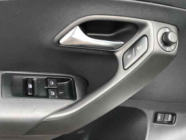 Volkswagen Polo V Рестайлинг с пробегом 2019 года, цена 1 260 000 рублей, 107365 км, седан, Автокод Объявления