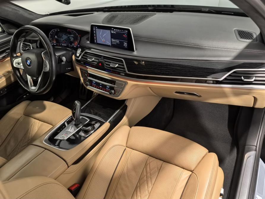 BMW 7 серии VI (G11/G12) Рестайлинг Санкт-Петербург  - изображение 11