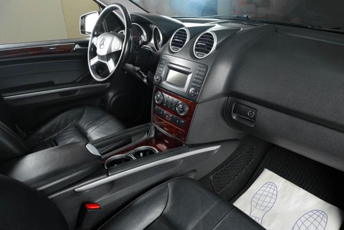 Mercedes-Benz M-Класс II (W164) Рестайлинг с пробегом 2010 года, цена 1 749 000 рублей, 165128 км, внедорожник, Автокод Объявления