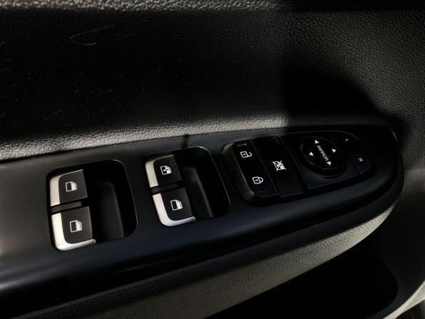 Kia Rio IV с пробегом 2019 года, цена 1 559 000 рублей, 105803 км, хэтчбек, Автокод Объявления