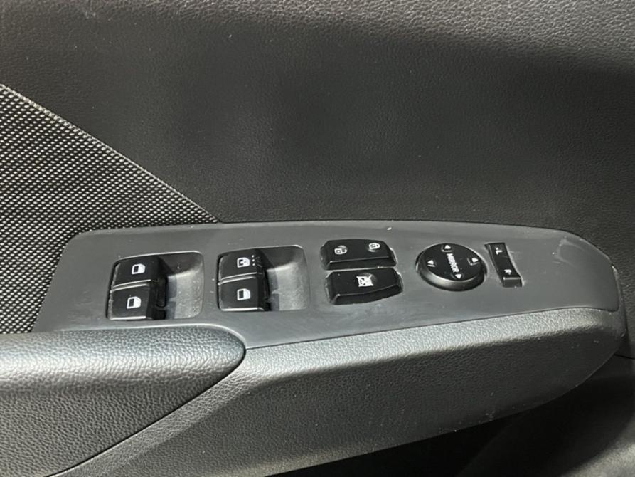 Hyundai Solaris II Курск  - изображение 17