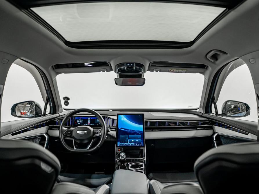 Geely Atlas II Красноярск  - изображение 9
