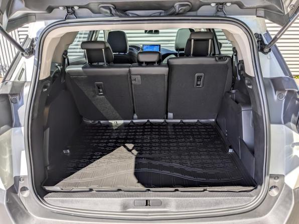 Peugeot 5008 II Рестайлинг с пробегом 2021 года, цена 2 695 000 рублей, 15397 км, внедорожник, Автокод Объявления