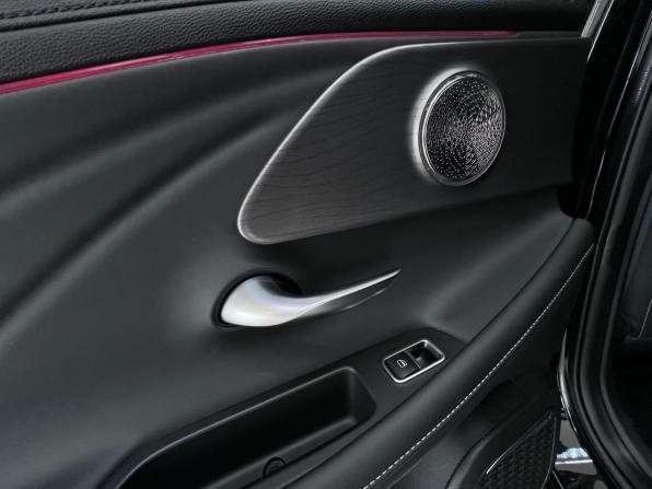 Chery Arrizo 8 с пробегом 2023 года, цена 2 070 000 рублей, 51997 км, седан, Автокод Объявления
