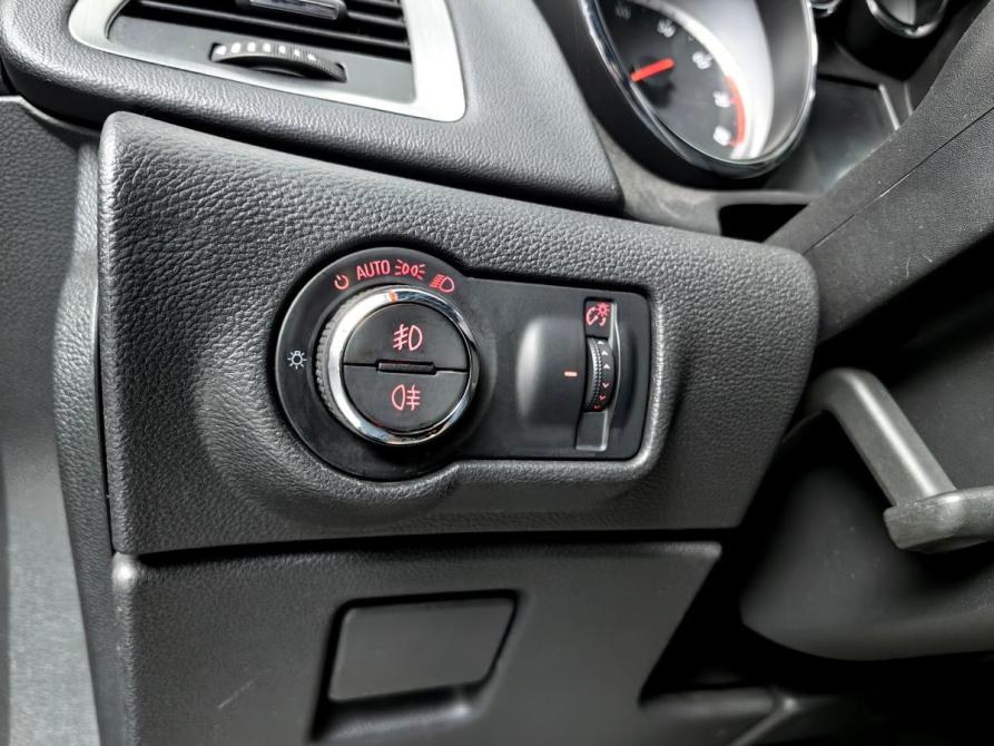 Opel Astra J Рестайлинг Москва  - изображение 21