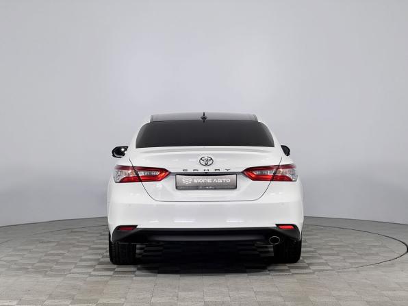 Toyota Camry VIII (XV70) с пробегом 2018 года, цена 2 370 000 рублей, 207000 км, седан, Автокод Объявления