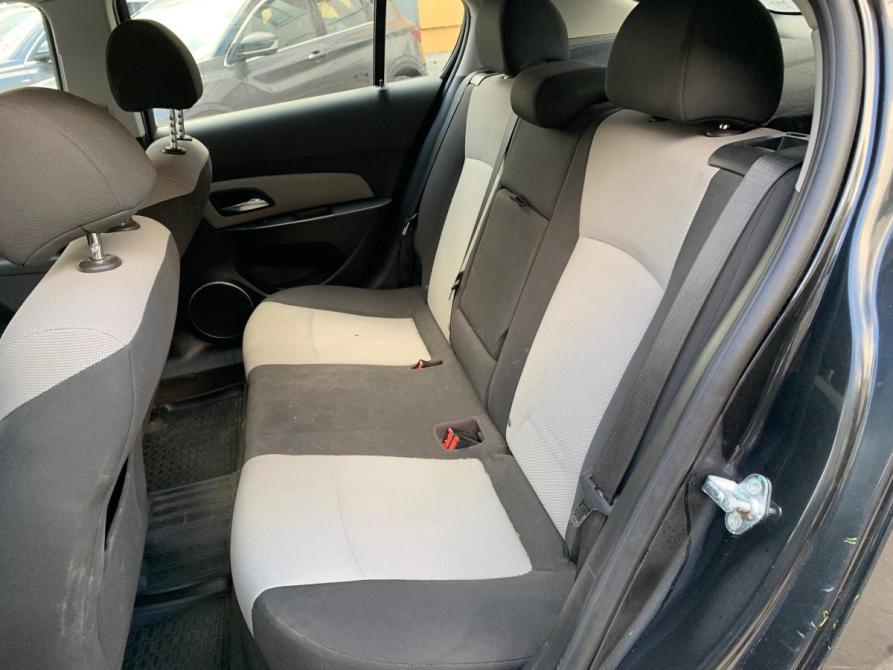 Chevrolet Cruze I Рестайлинг Санкт-Петербург  - изображение 16