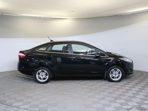 Ford Fiesta Mk6 Рестайлинг с пробегом 2017 года, цена 945 000 рублей, 94983 км, седан, Автокод Объявления