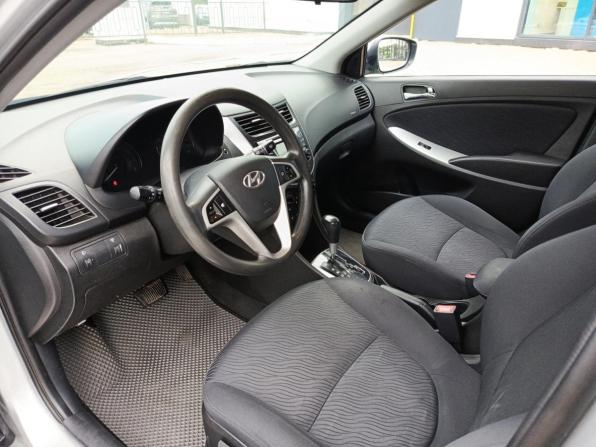 Hyundai Solaris I Рестайлинг с пробегом 2014 года, цена 735 000 рублей, 203116 км, седан, Автокод Объявления