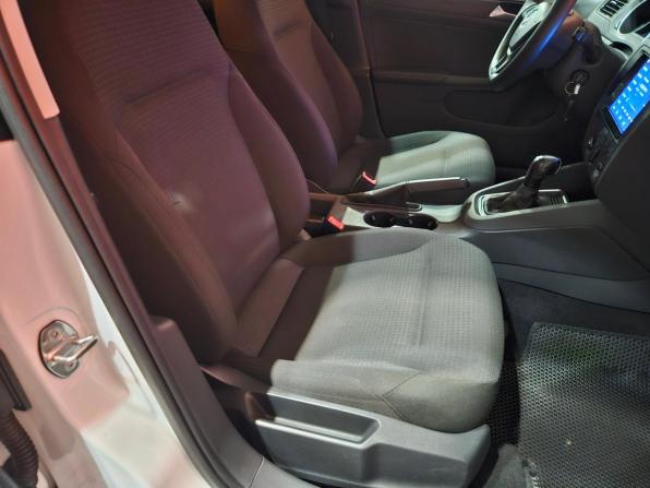 Volkswagen Jetta VI Рестайлинг с пробегом 2016 года, цена 1 289 000 рублей, 129902 км, седан, Автокод Объявления