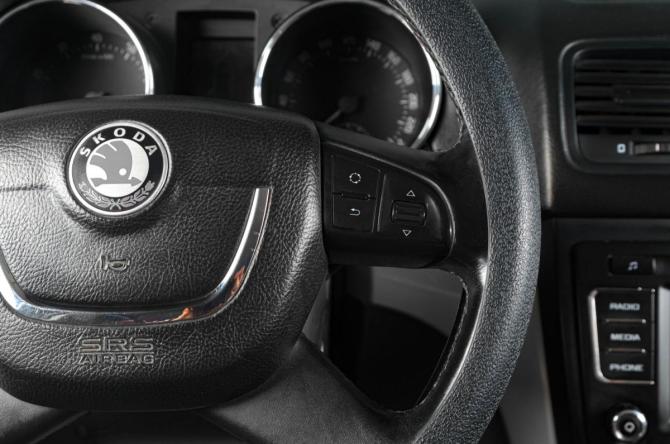 Skoda Yeti I с пробегом 2013 года, цена 719 000 рублей, 225117 км, внедорожник, Автокод Объявления