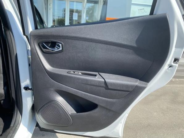 Renault Kaptur I с пробегом 2017 года, цена 985 000 рублей, 153000 км, внедорожник, Автокод Объявления