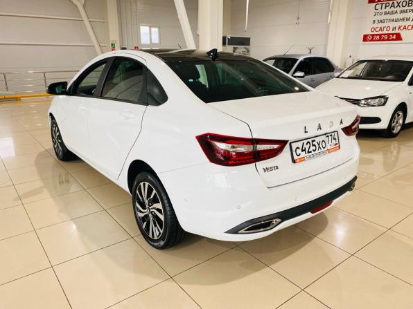 Lada (ВАЗ) Vesta I Рестайлинг (NG) с пробегом 2025 года, цена 1 800 000 рублей, 3963 км, седан, Автокод Объявления