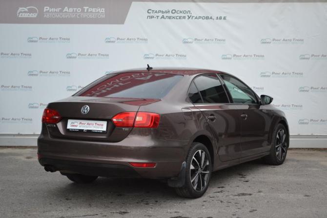 Volkswagen Jetta VI с пробегом 2014 года, цена 1 090 000 рублей, 208000 км, седан, Автокод Объявления