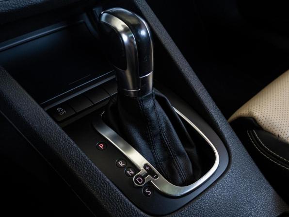 Volkswagen Scirocco III с пробегом 2011 года, цена 1 640 000 рублей, 201179 км, хэтчбек, Автокод Объявления