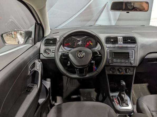 Volkswagen Polo V Рестайлинг с пробегом 2019 года, цена 1 185 000 рублей, 141923 км, седан, Автокод Объявления