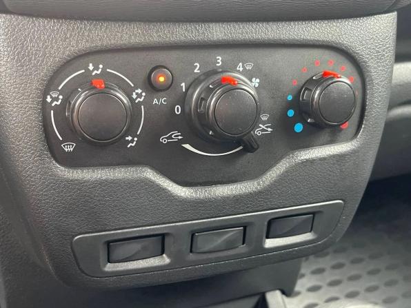 Renault Dokker I с пробегом 2018 года, цена 830 000 рублей, 112391 км, фургон, Автокод Объявления