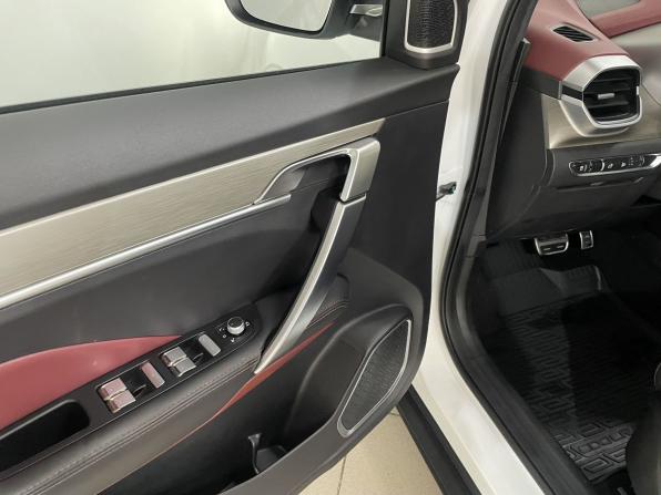 Geely Coolray I с пробегом 2023 года, цена 1 940 000 рублей, 60945 км, внедорожник, Автокод Объявления