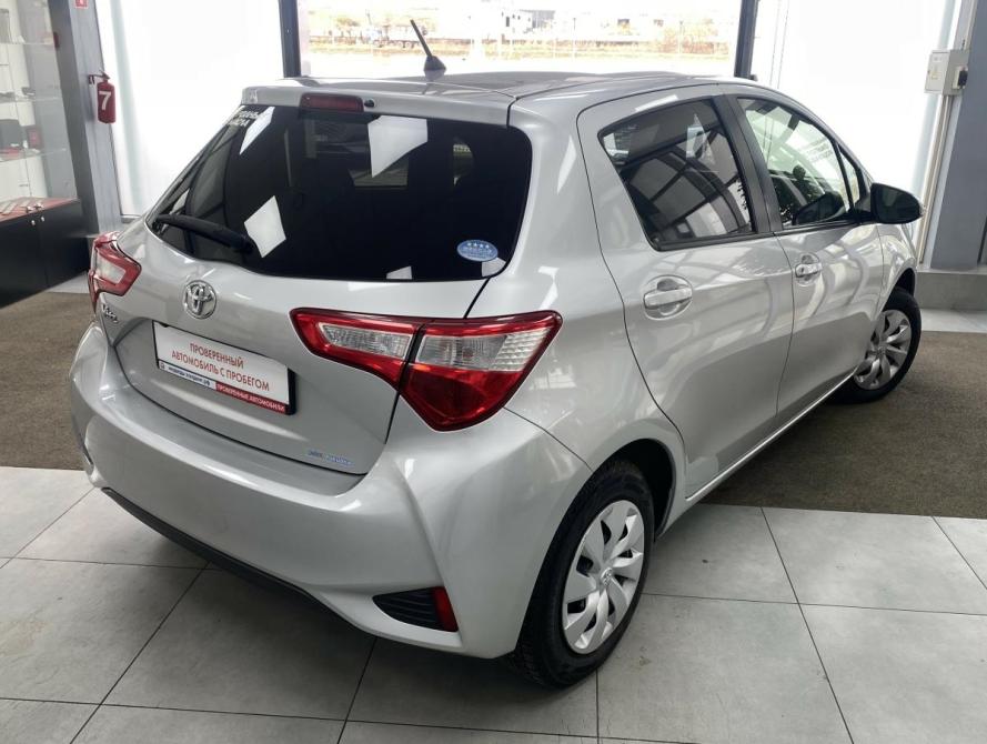 Toyota Vitz III (XP130) Рестайлинг 2 Красноярск  - изображение 4