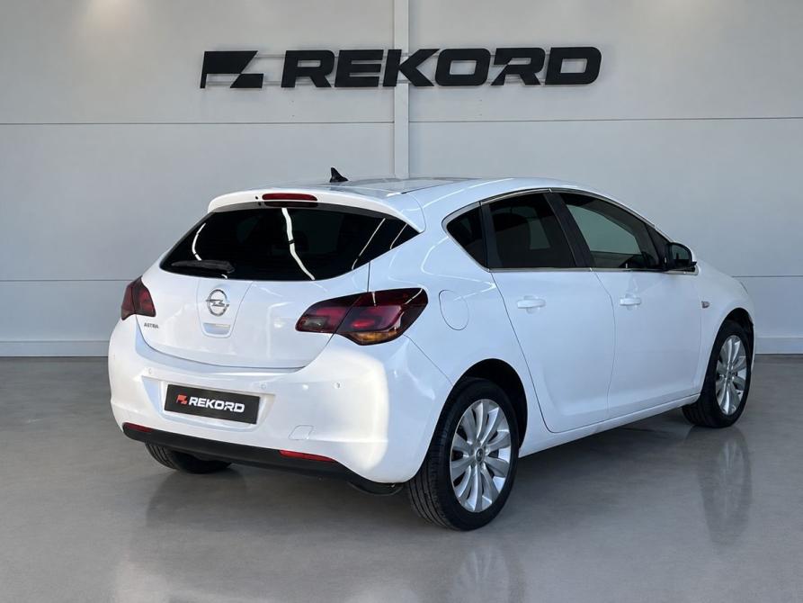 Opel Astra J Уфа  - изображение 4