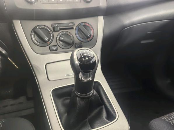 Nissan Tiida II с пробегом 2015 года, цена 859 000 рублей, 107367 км, хэтчбек, Автокод Объявления