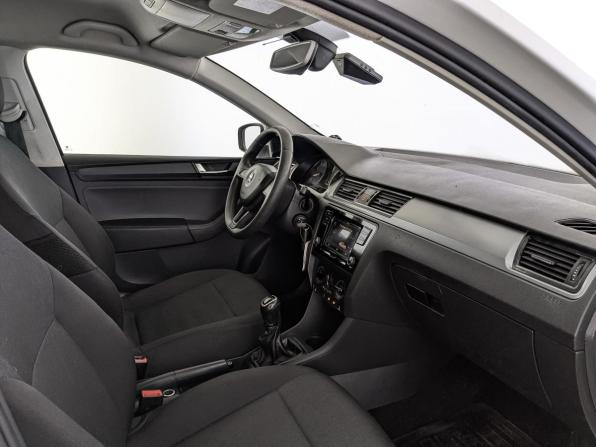 Skoda Rapid I Рестайлинг с пробегом 2019 года, цена 875 000 рублей, 202012 км, лифтбек, Автокод Объявления