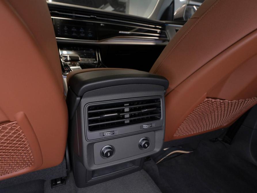 Audi Q8 I (4M) Москва  - изображение 14