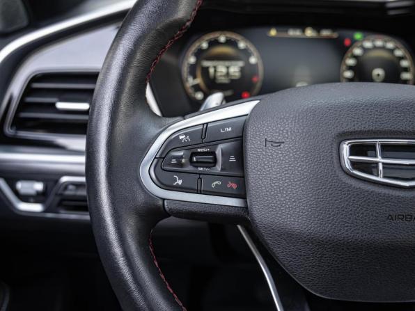 Geely Tugella I Рестайлинг с пробегом 2023 года, цена 2 495 000 рублей, 97047 км, внедорожник, Автокод Объявления